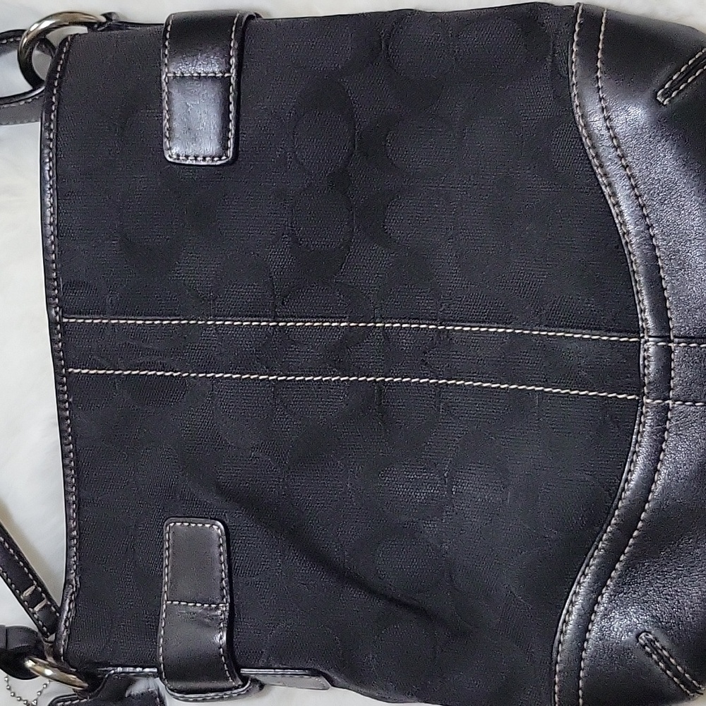 Y2K Coach Signature Shoulder Bag - Picture 5 of 11